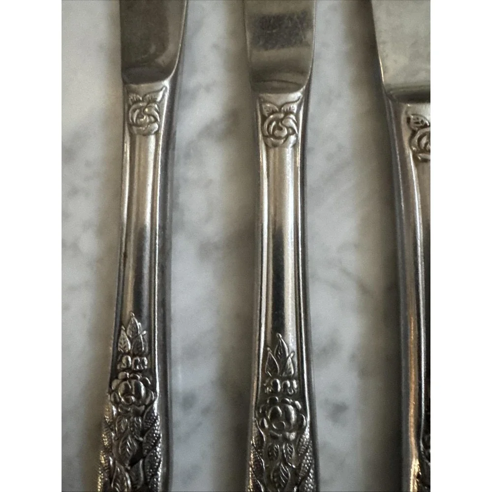 Versailles Stainless Steel Dinner Knives Set of 4 Floral Rose Pattern Silverware